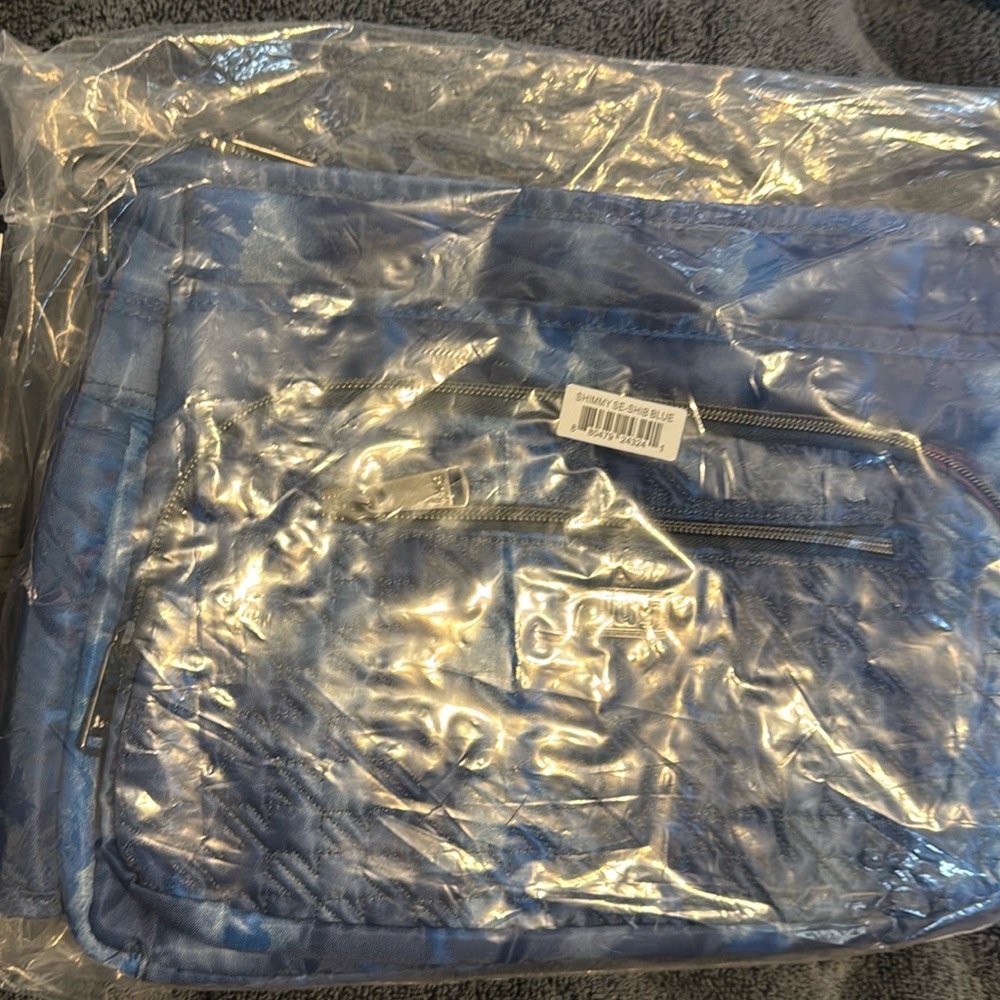 New in bag, Lug travel bag